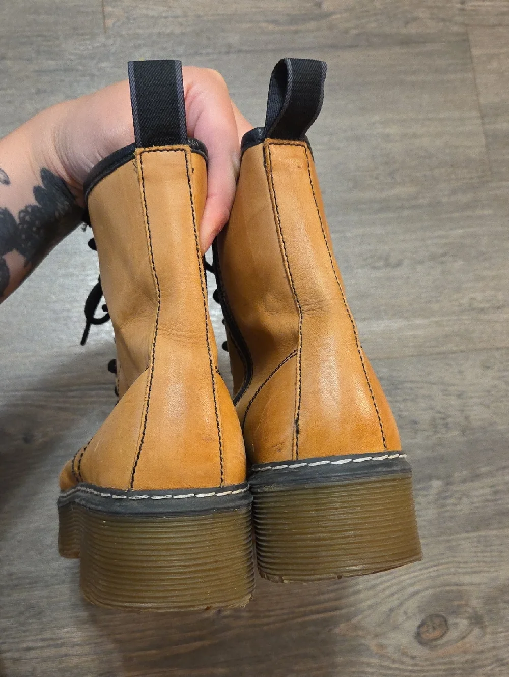Roolee • "Elvis" Tan Leather Platform Combat Boots - Picture 7 of 12